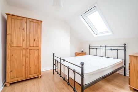 Flat 2, 98 Cromwell Road, Belfast, BT7 1JY - Photo 3