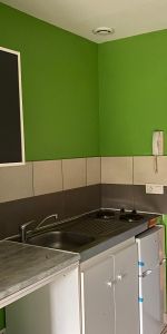 Location Appartement 1 pièce 21m² LES VANS 07140 - Photo 3