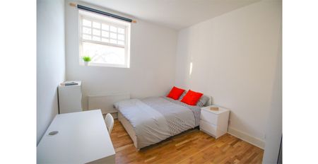 Flat 1, The Villa, LS3 1BU, Leeds - Photo 3