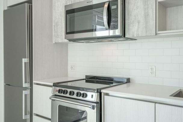 For Lease - 251 Manitoba Street Unit# 421, Toronto, Ontario - Photo 1