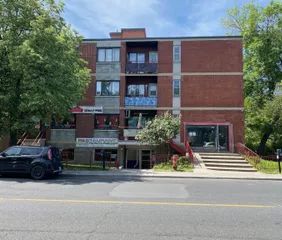 1 room apartment of 35m² in Montreal - Photo 1
