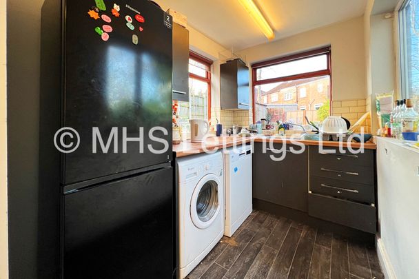 12 St Anns Lane, Leeds, LS4 2SE - Photo 1