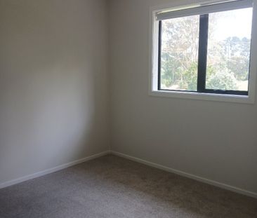 Prime location alongside Ngati Otara Park - Photo 5