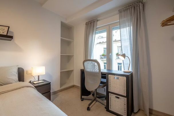 Carrer de Sueca, Valencia, Valencian Community 46006 - Photo 1