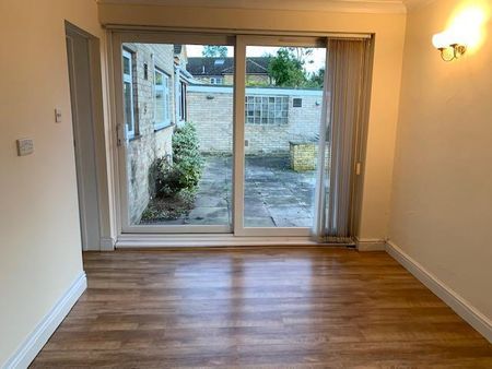 Vicarage Close - Photo 2