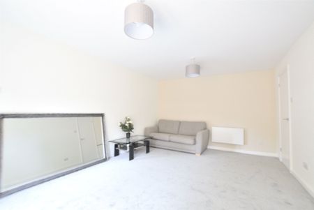 Willow Close, Wick, Bristol, Gloucestershire, BS30 - Photo 2