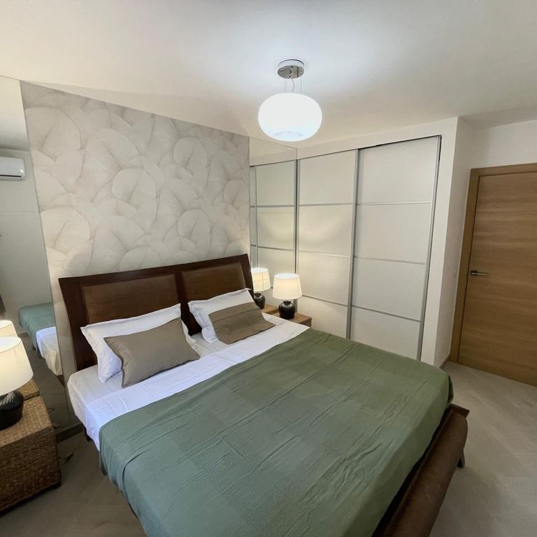 2 bedroom luxury Flat for rent in Estepona, Andalusia - Photo 1