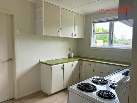 Tidy 3-Bed Home in Sought-After Stanmore Bay - Photo 5