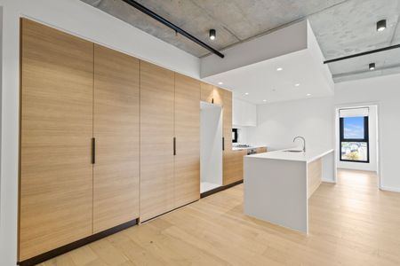 Setting a Benchmark for Luxury! - Photo 5