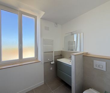 Location Maison 6 pièces 119m² LAYRAC 47390 - Photo 3