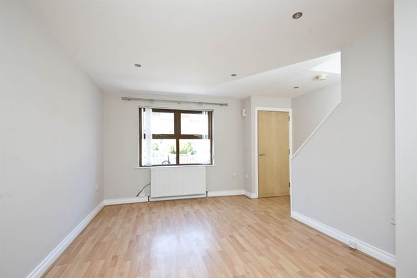 9 Orangefield Grove, BELFAST, BT5 6DA - Photo 1