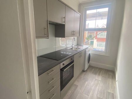 1 bedroom apartment to rent - Photo 4