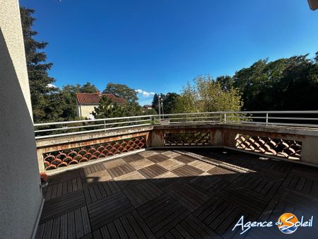 Location Maison 4 pièces 105m² LEZIGNAN CORBIERES 11200 - Photo 5