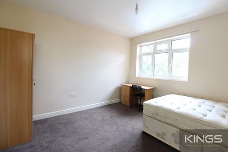 7 bedroom semi-detached house to rent - Photo 4