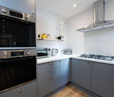 7 bedroom house of multiple occupation to rent - Photo 2
