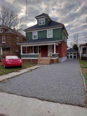 For Lease - 5928 Delaware Street, Niagara Falls, Ontario - Photo 1