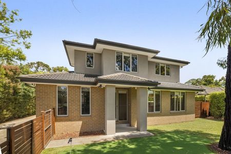 Immaculate Townhouse Ideal for Family Living - Photo 2