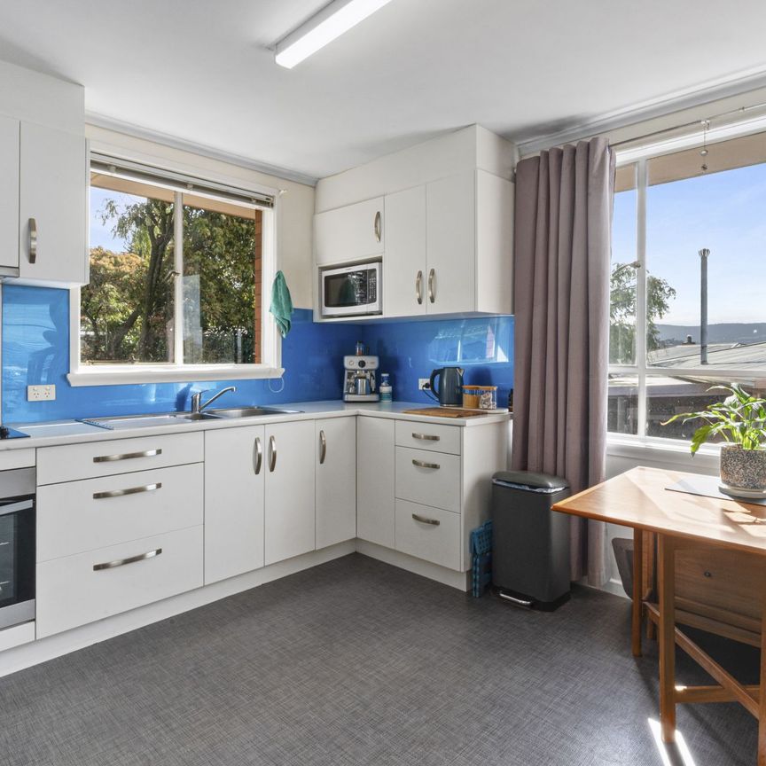 Lifestyle and Convenience - Photo 1