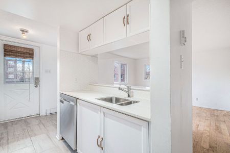 For Lease - 1204 Shillington Avenue Unit# 16, Carlington - Central Park, Ontario - Photo 4