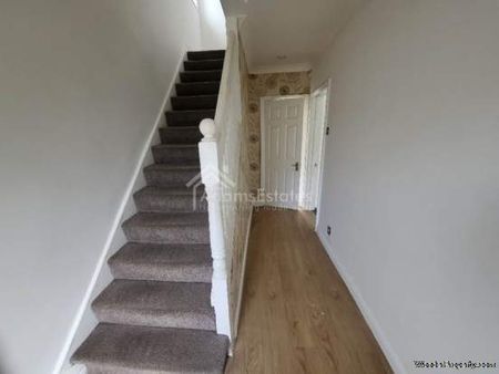 3 bedroom property to rent in Dewsbury - Photo 4