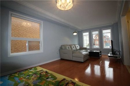 For Lease - 202 Red maple Road, Richmond Hill, Ontario - Photo 5