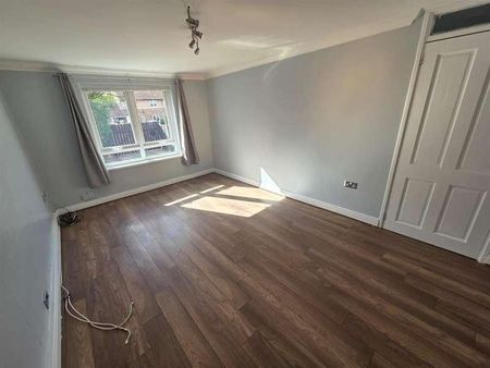 Crossfields, Coulby Newham, Middlesbrough, TS8 - Photo 4