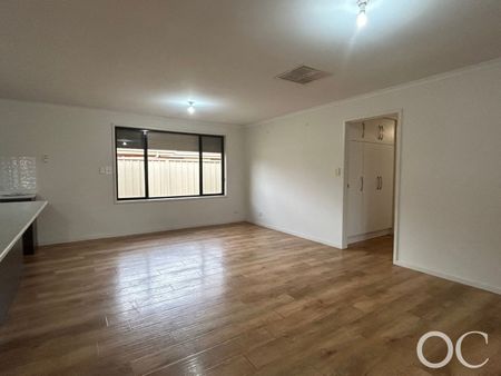 Open The Door to Spacious, Comfortable Family Living - Photo 4