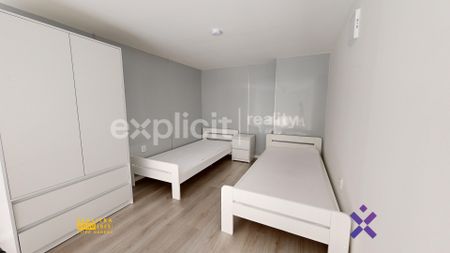 Pronájem bytu 1+kk a garsoniéry 35 m² - Fotografie 2