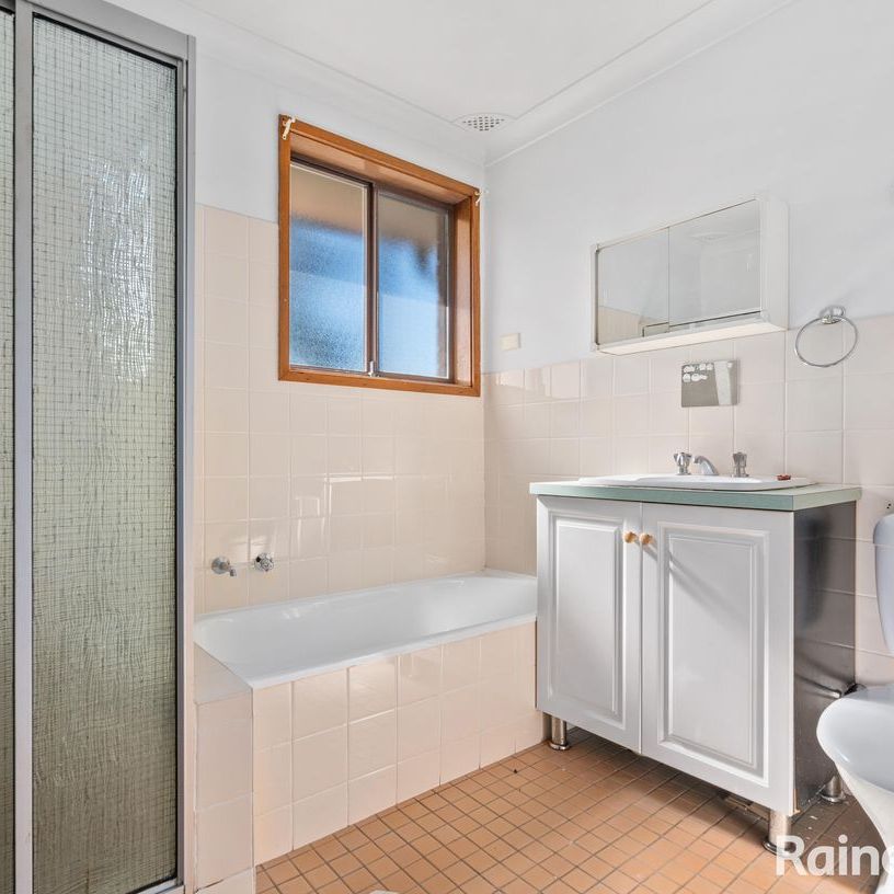 5/105 Chester Road, Ingleburn, NSW 2565 - Photo 1