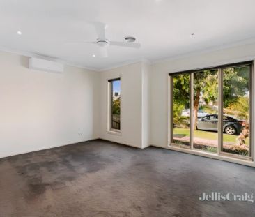 4 Bed, 2 Bath - Photo 5