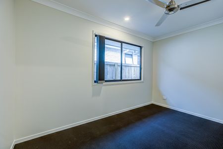 2/13 Seaford Street, Pimpama QLD 4209 - House For Rent | Domain - Photo 5