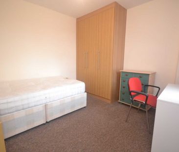 4 Bed - Wykeham Road, University Area - Photo 3