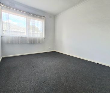 Prime Location: Delightful 1-Bedroom Retreat - Photo 1