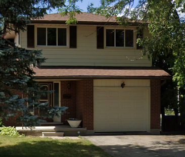 15 Keats Crescent, Guelph - Photo 1