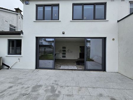House to rent in Dublin, Brompton Grove - Photo 3