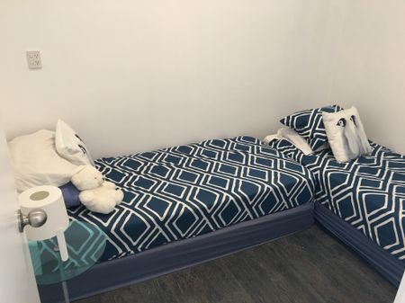 COZY TWO BEDROOM COURTYARD OASIS BY THE SEA - Photo 4