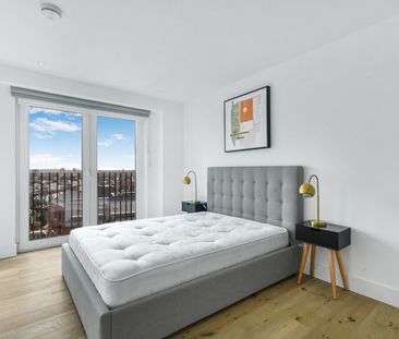 1 Bed Flat, Exchange Gardens, SW8 - Photo 2