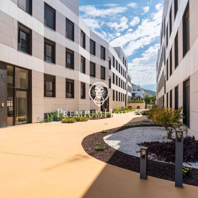 3 bedroom luxury penthouse for rent in Sitges, Catalonia - Photo 1