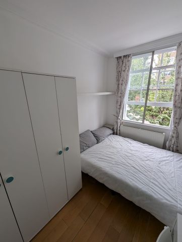 2 Bed Flat, Addison Road, W14 - Photo 3