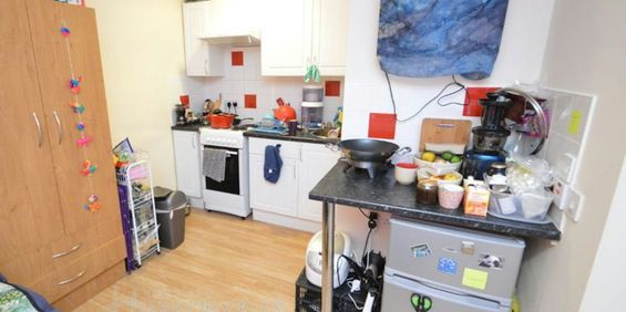 Marshall Terrace, Gilesgate, DH1 - Photo 3