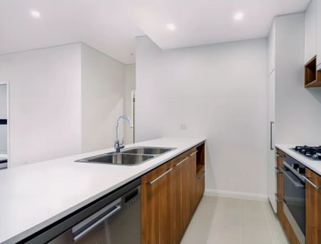 2Bedrooms, 2Bathrooms - Photo 4