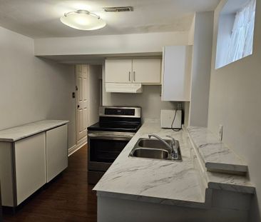 For Lease - 85 Lanark Avenue Unit# Lower, Toronto, Ontario - Photo 6