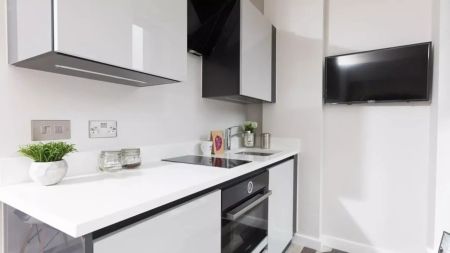 Studio Compact - Photo 4