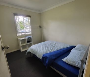 Logan Central - Photo 2