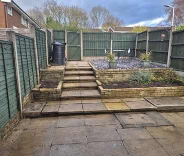 Heather Close - Photo 2