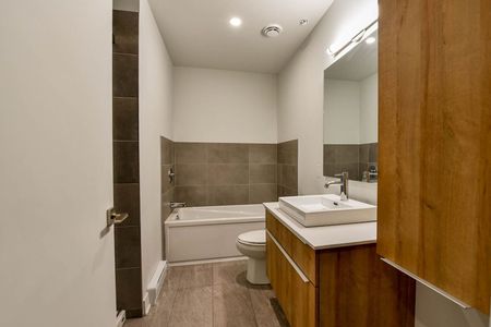 9675 Papineau - Photo 4