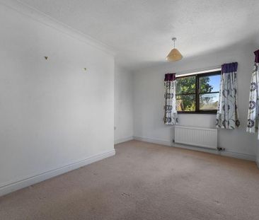 5 bedroom detached house to rent - Photo 3