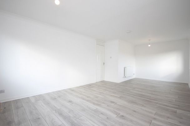 Oak Avenue, Glasgow, G75 - Photo 1