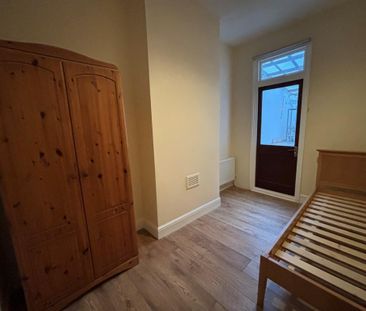 5 bedroom terraced house to rent - Photo 6