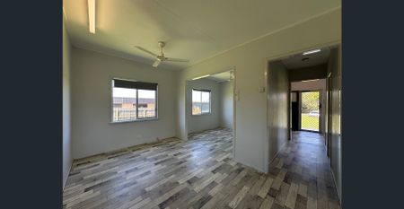 TWO BEDROOM HOME, CLOSE TO THE BEACH! - Photo 2